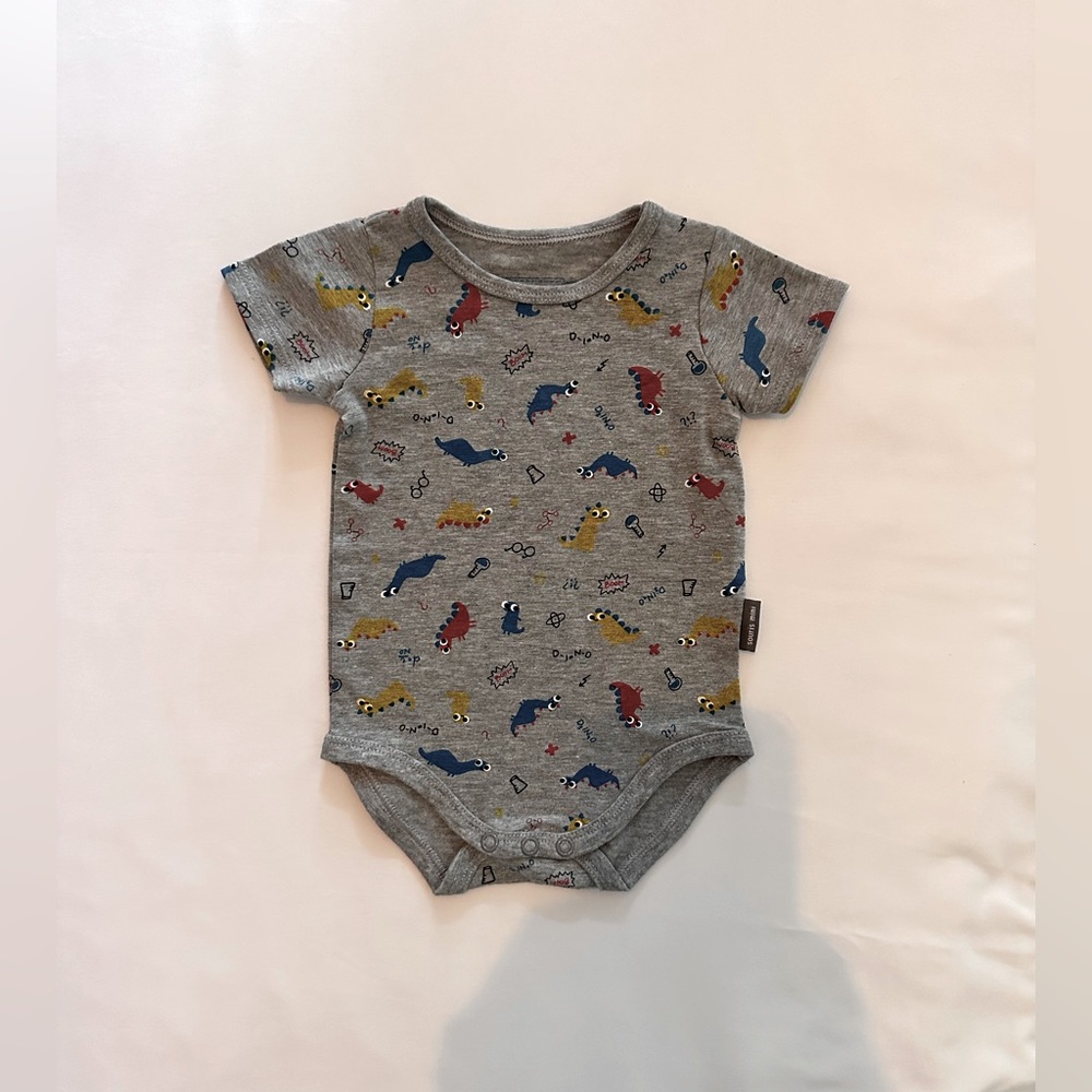 Souris Mini dino onesie 3-6M
